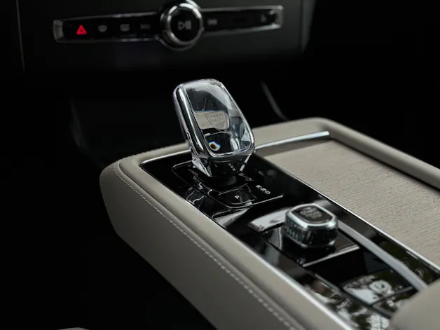 Volvo XC90 2.0 T8 TE Ultra Dark eAWD
