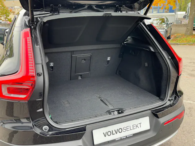 Volvo XC40 2.0 B3 MH XCITE