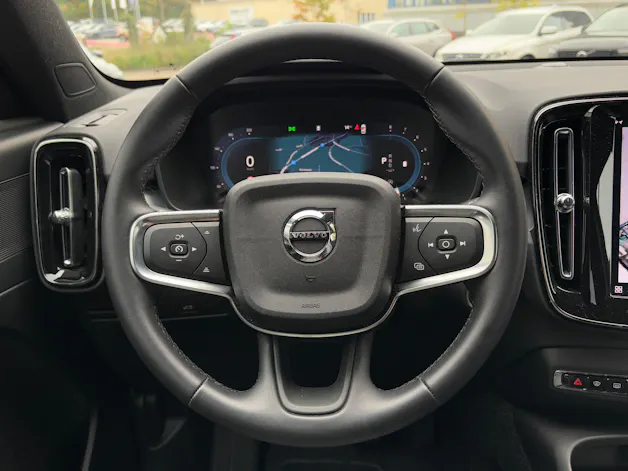 Volvo XC40 2.0 B3 MH XCITE
