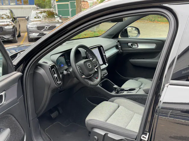 Volvo XC40 2.0 B3 MH XCITE