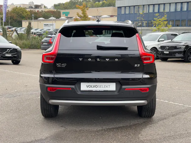 Volvo XC40 2.0 B3 MH XCITE