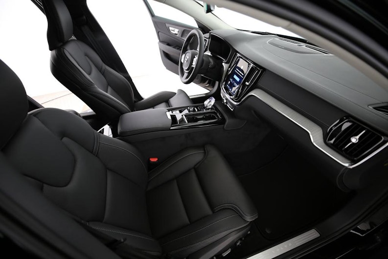 Vehicle image VOLVO V60