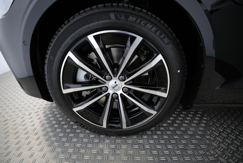 Vehicle image VOLVO V60