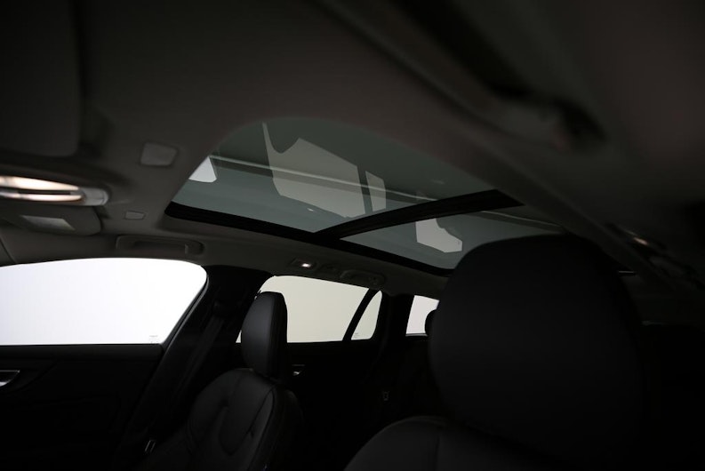 Vehicle image VOLVO V60