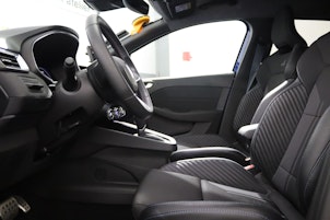 Vehicle image RENAULT Clio 1.6 E-Tech esprit Alpine