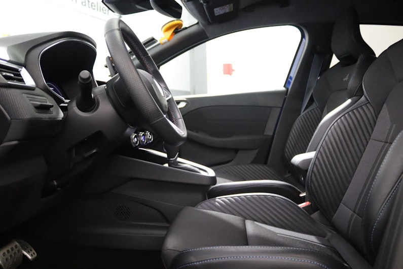 Vehicle image RENAULT CLIO