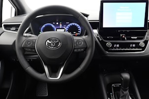 Vehicle image TOYOTA Corolla Touring Sports 1.8 HSD Comfort