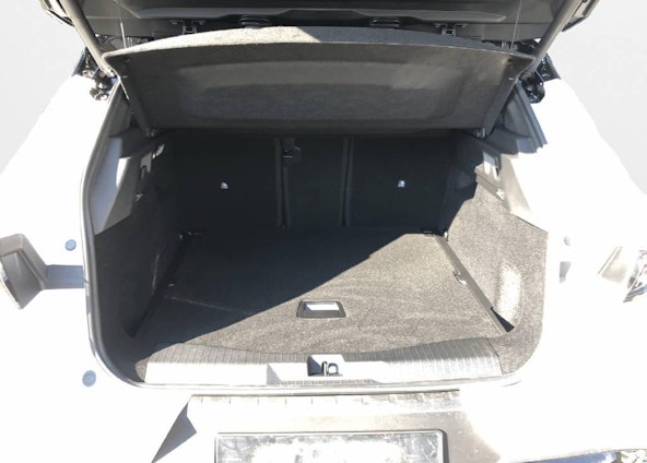 Vehicle image 8 Vehicle image 8