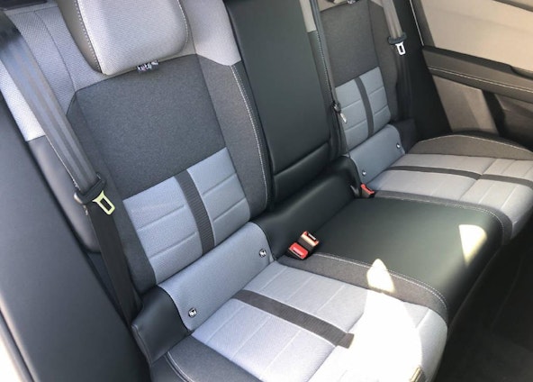 Vehicle image 7 Vehicle image 7