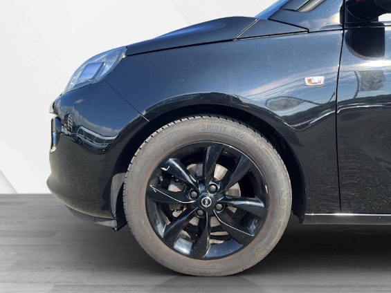 Vehicle image 9 Vehicle image 9