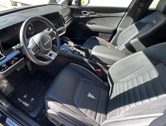 Vehicle image 9 Vehicle image 9