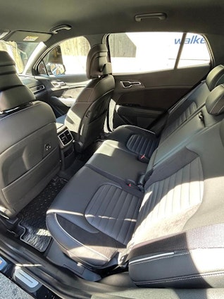 Vehicle image 11 Vehicle image 11