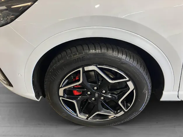 Ford Kuga 2.5 Hybrid ST-Line X 4x4