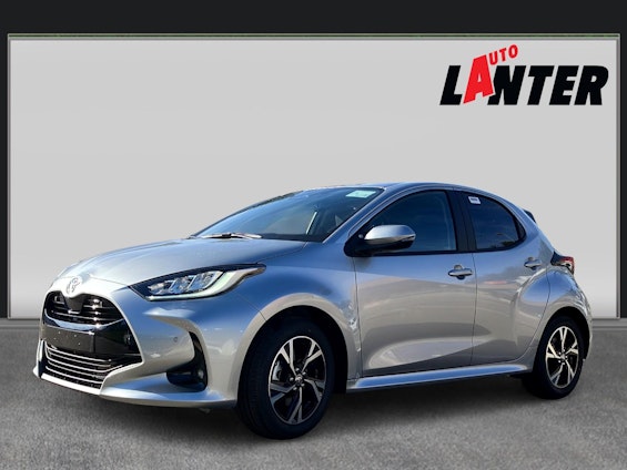 First vehicle image First vehicle image