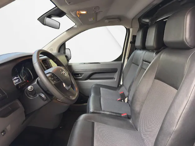Opel Vivaro-e Cargo 3.1 t M 75kWh Enjoy