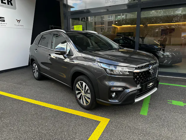 Suzuki S-Cross 1.4 T Compact Top Hybrid 4x4