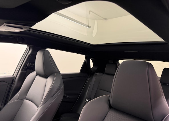 Vehicle image 6 Vehicle image 6