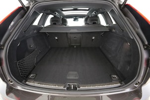 Vehicle image VOLVO XC60 2.0 T6 TE R-Design eAWD