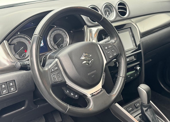 Vehicle image 9 Vehicle image 9