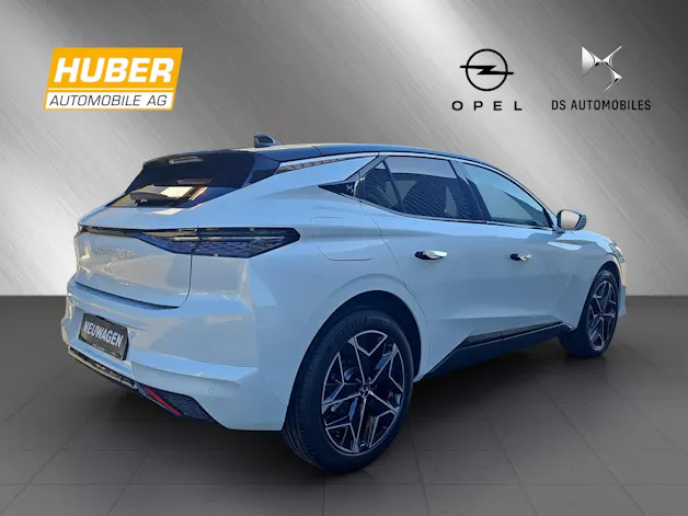 DS Automobiles No4 1.2 Hybrid Pallas