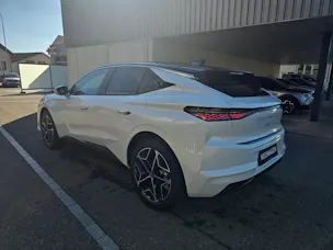 DS Automobiles No4 1.2 Hybrid Pallas