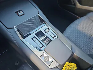 DS Automobiles No4 1.2 Hybrid Pallas