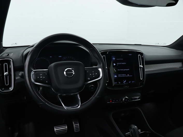 Vehicle image VOLVO XC40