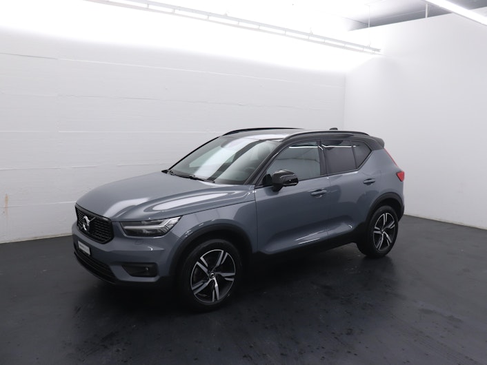 Vehicle image VOLVO XC40