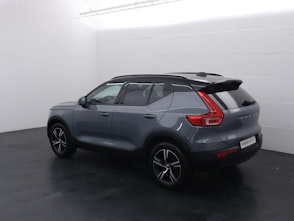 Vehicle image VOLVO XC40 2.0 B4 MH R-Design AWD