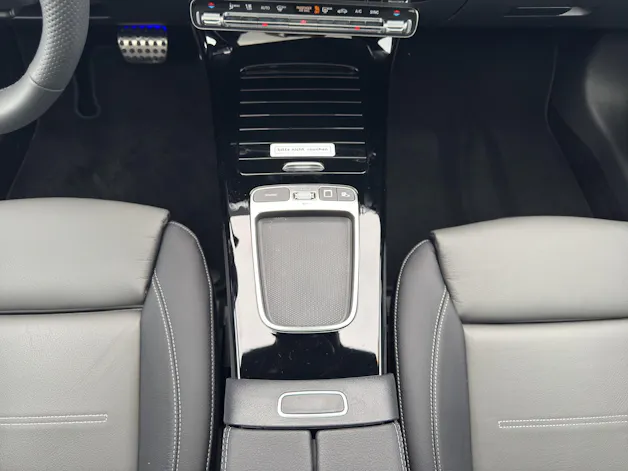Mercedes-Benz CLA 250 AMG Line 4matic