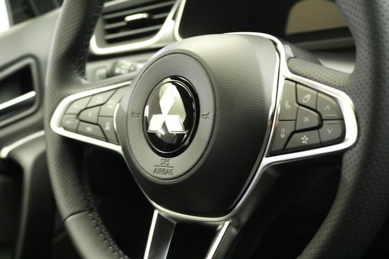 Vehicle image MITSUBISHI ASX