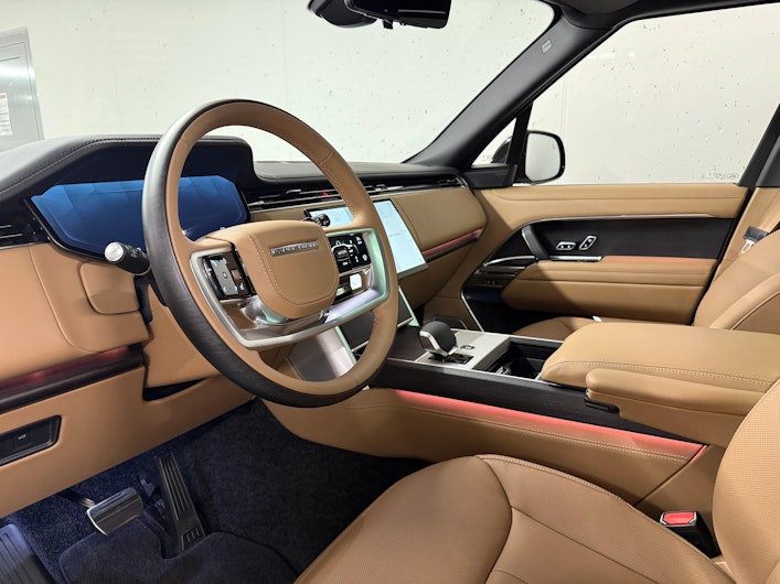 Vehicle image LAND ROVER RANGE ROVER