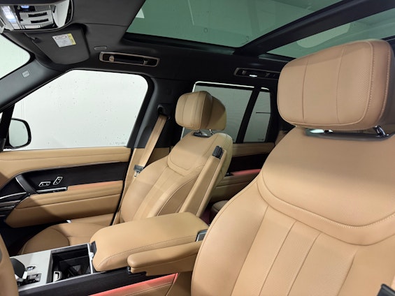 Vehicle image 7 Vehicle image 7