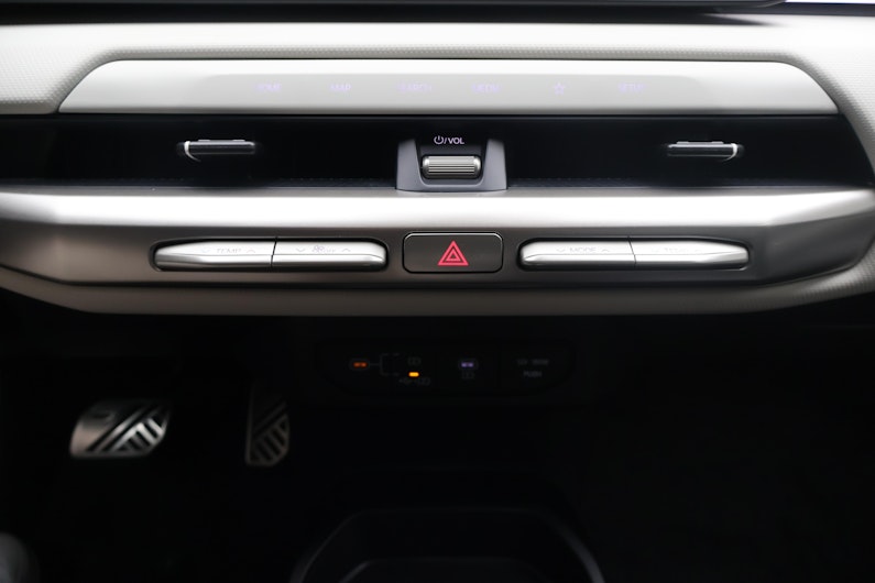 Vehicle image KIA EV4