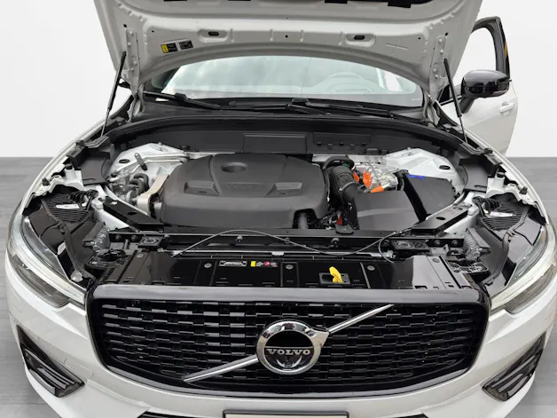Volvo XC60 T8 eAWD R-Design Geartronic