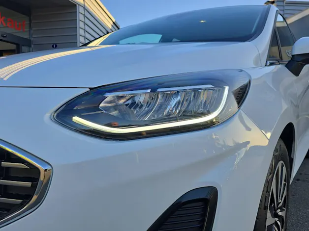 Ford Fiesta 1.0 EcoB Hybrid Titanium