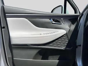Hyundai Santa Fe 1.6 T-GDi PHEV Vertex 4WD Automatic