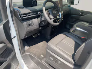 Hyundai Staria Premium 1.6 T-GDi HEV Vertex A