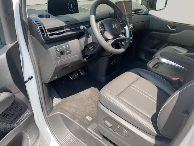 Hyundai Staria Premium 1.6 T-GDi HEV Vertex A