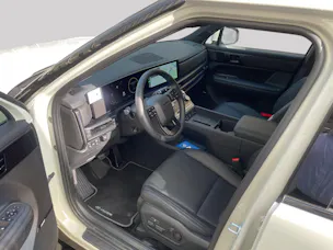 Hyundai Santa Fe 1.6 T-GDi PHEV Vertex Calligraphy 4WD Automatic