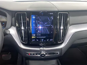Volvo XC60 B4 Diesel Mild Hybrid AWD Momentum Geartronic