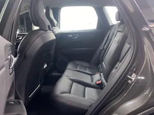 Volvo XC60 B4 Diesel Mild Hybrid AWD Momentum Geartronic