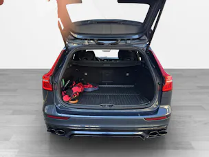 Volvo V60 B4 Benzin Mild Hybrid Ultra Dark DCT