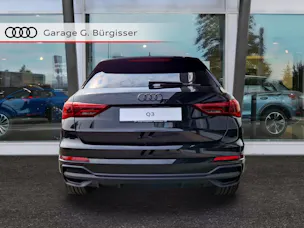 Audi Q3 35 TFSI S line Attraction S-tronic Mythosschwarz Metallic