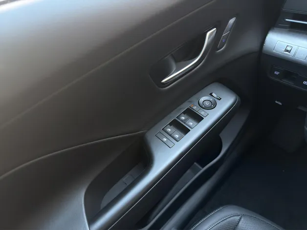 Hyundai Kona EV 65.4 kWh Vertex