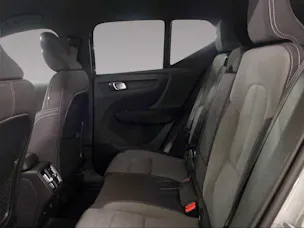 Volvo XC40 B3 Benzin Mild Hybrid Xcite DCT