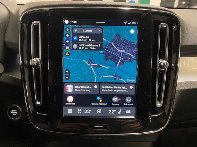 Volvo XC40 B3 Benzin Mild Hybrid Xcite DCT
