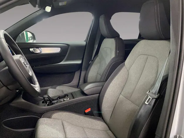 Volvo XC40 B3 Benzin Mild Hybrid Xcite DCT