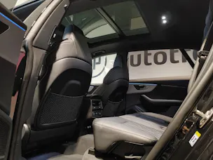 Audi Q8 SUV TFSI e quattro 290 kW Attraction tiptronic