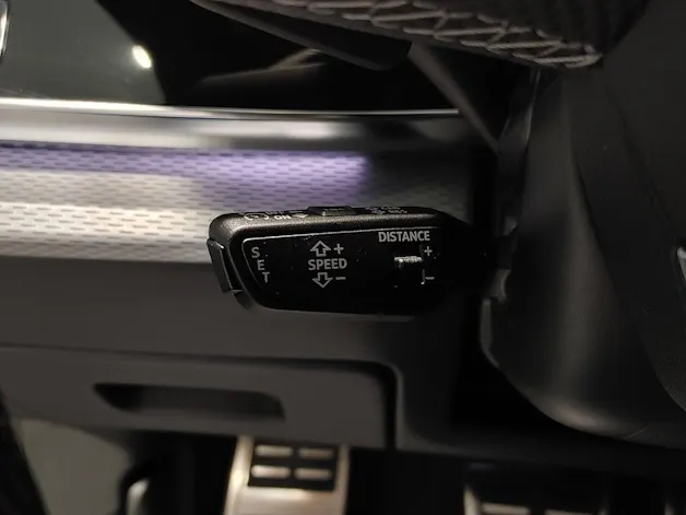 Audi Q8 SUV TFSI e quattro 290 kW Attraction tiptronic